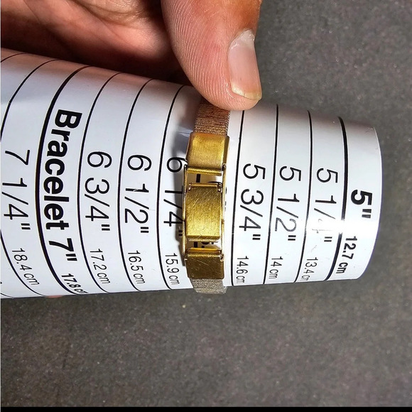 Vintage Bulova P8 Ladies Gold Tone Quartz Cocktail Watch Working - Picture 10 of 10